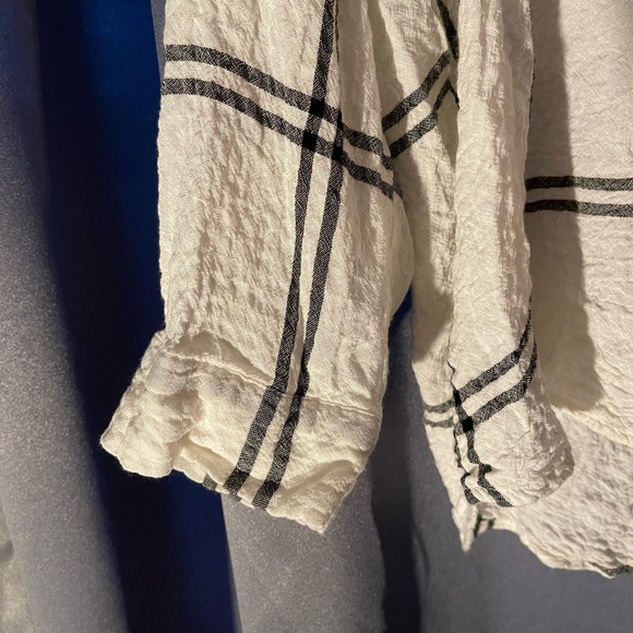 3/4 textured shirt - Picture 3 of 4